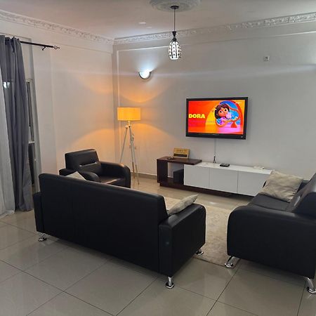 Appartements Modernes, Wifi, Tv - Yaounde, Omnisports Luaran gambar