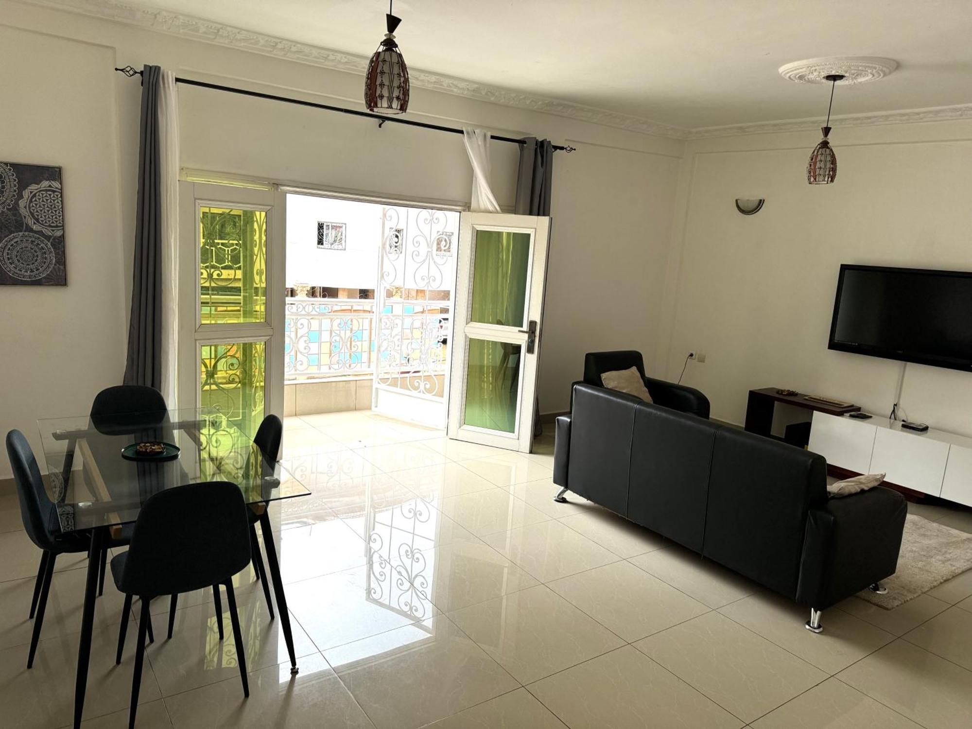 Appartements Modernes, Wifi, Tv - Yaounde, Omnisports Luaran gambar