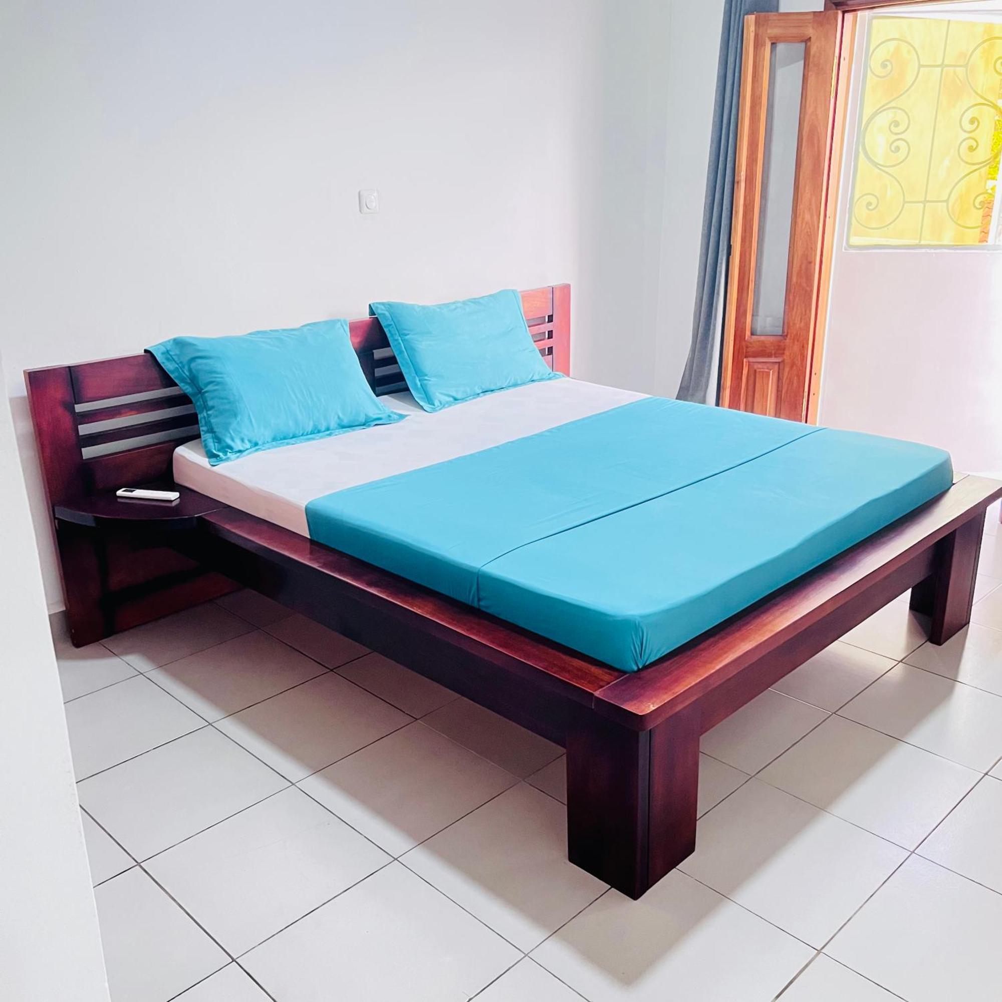 Appartements Modernes, Wifi, Tv - Yaounde, Omnisports Luaran gambar
